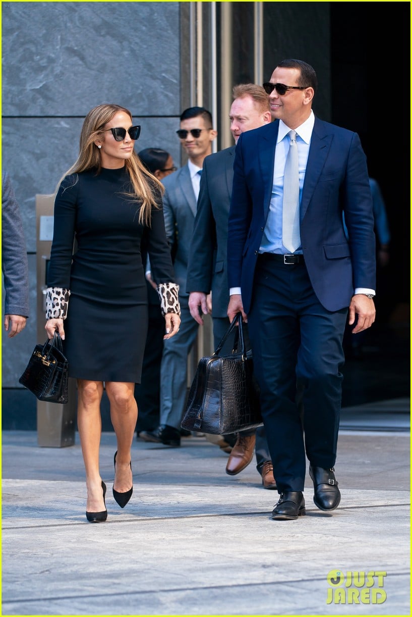 jennifer lopez and alex rodriguez share a kiss while out in nyc 08