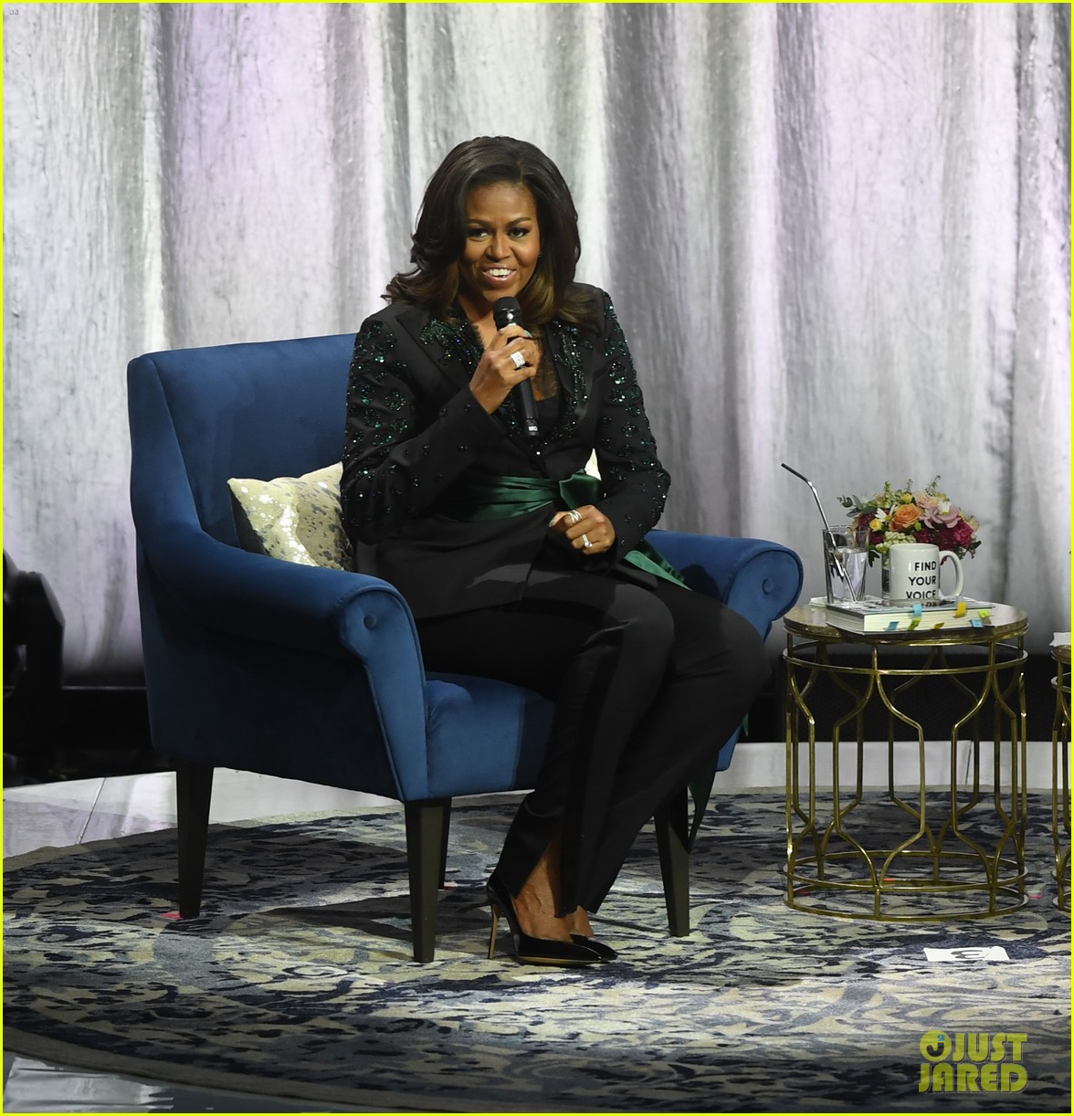 michelle obama promotes becoming memoir in norway 02
