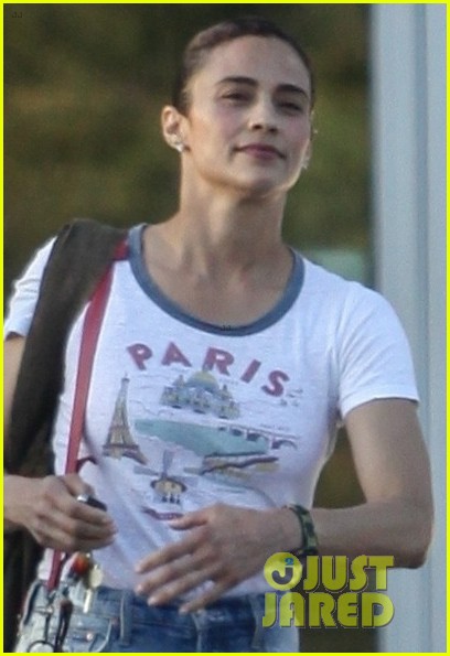 paula patton steps out to do some shopping 024266488