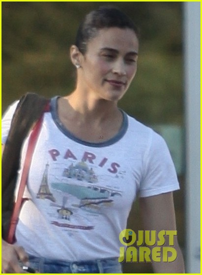 paula patton steps out to do some shopping 044266490