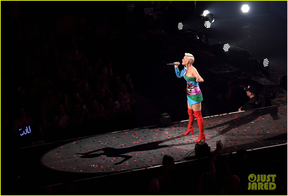 Katy Perry & Zedd Rock the Stage at Capital One JamFest! Photo 4269185