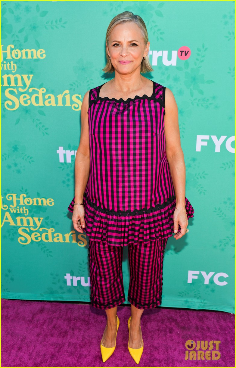 amy sedaris steps out to promote at home with amy sedaris 014265442