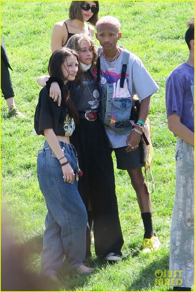 jaden and willow smith check out kanye wests sunday service coachella set 044275776