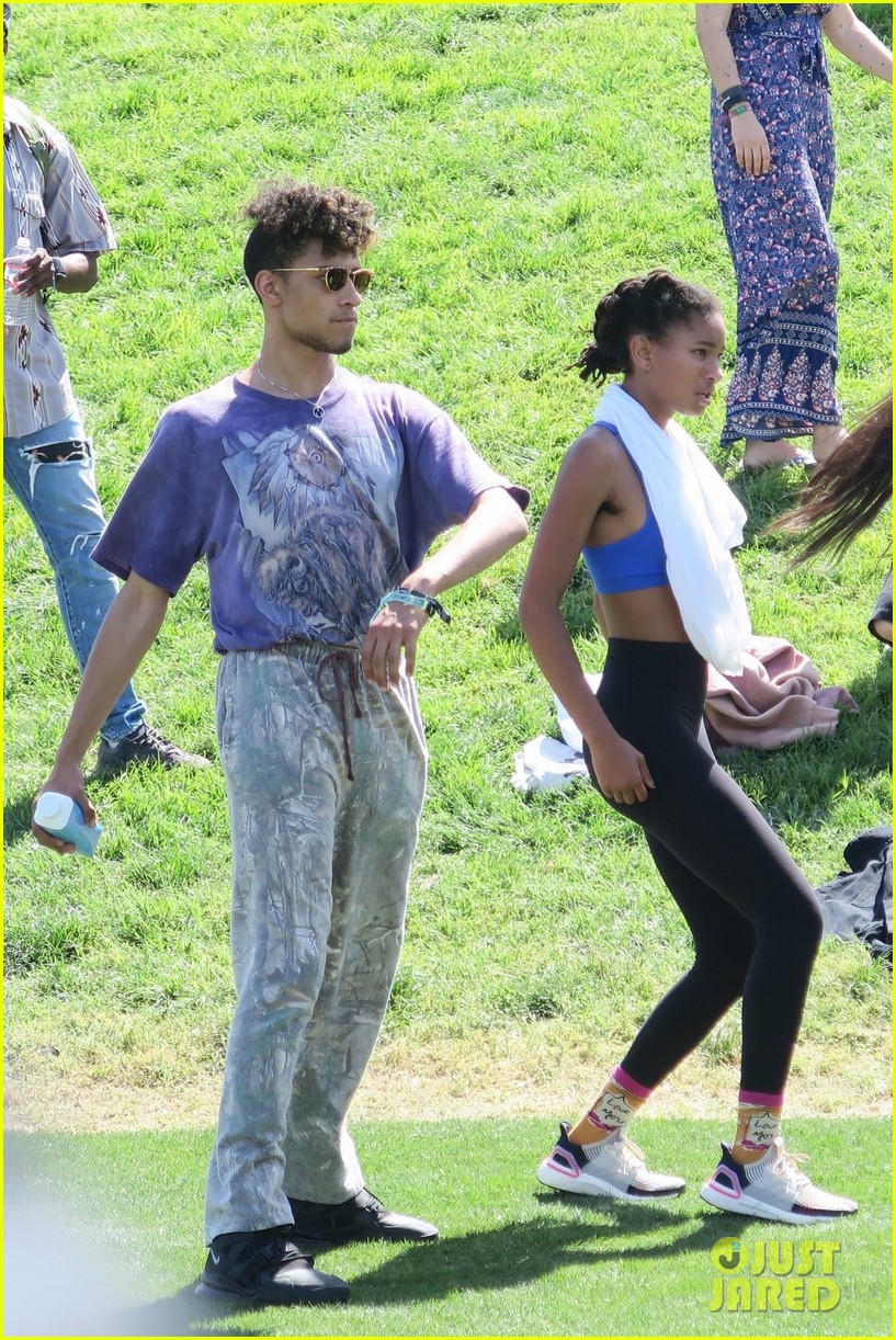jaden and willow smith check out kanye wests sunday service coachella set 054275777