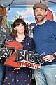 sterling k brown rachel bloom jason sudeikis step out angry birds 2 photo call 02