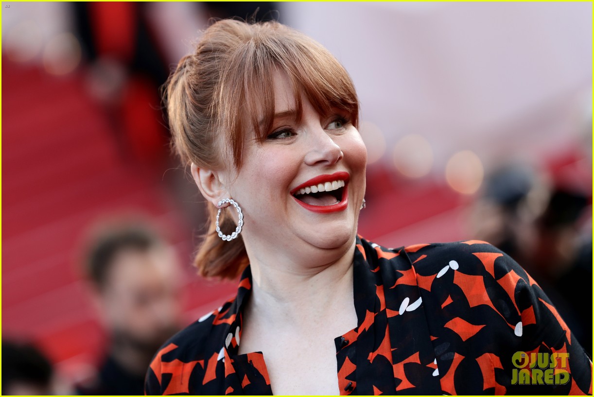 Bryce Dallas Howard Is Wearing Only Previously Owned Clothes at the