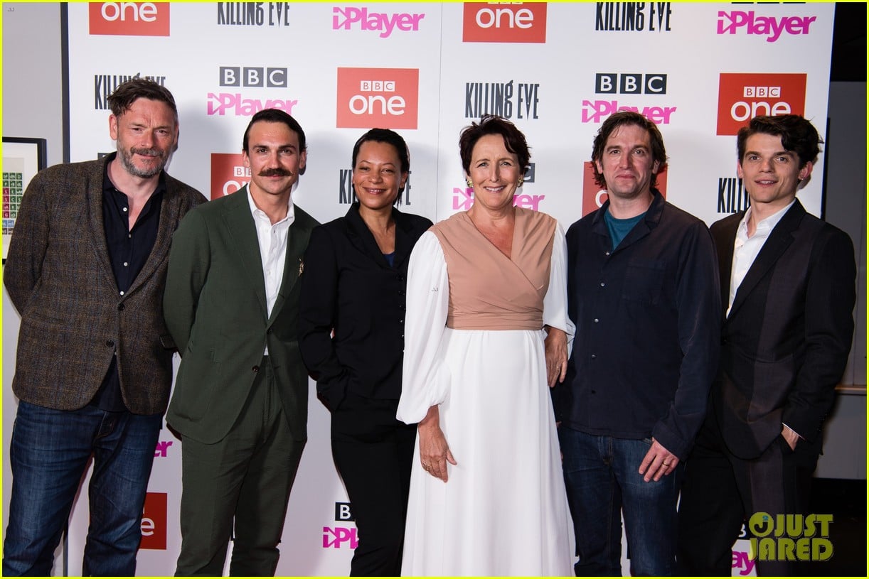 jodie comer joins killing eve cast at season 2 premiere in london 044291501