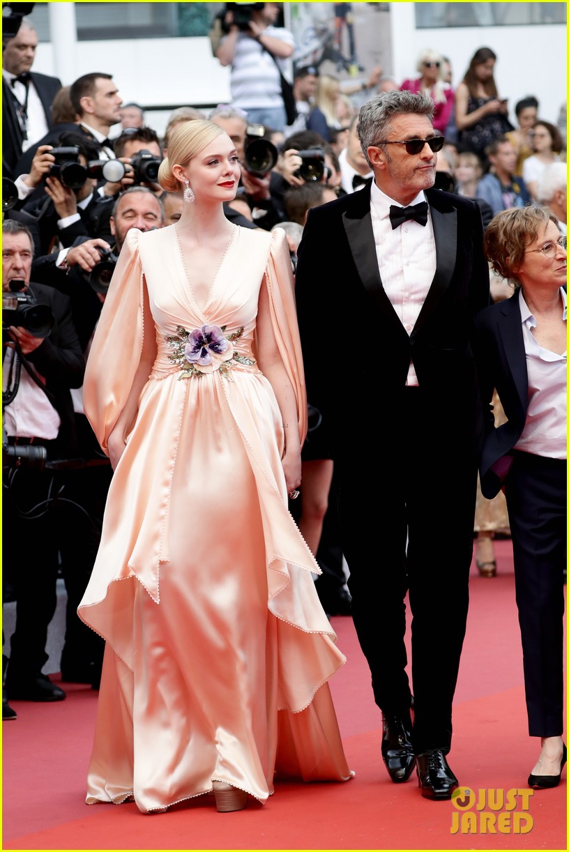 elle fanning cannes opening ceremony gucci gown 404291164