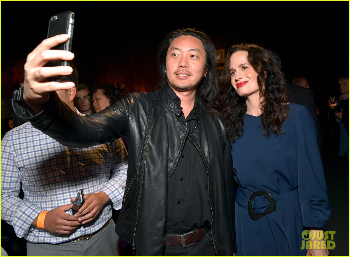 carla gugino haunting of hill house netflix fyc event 214296671
