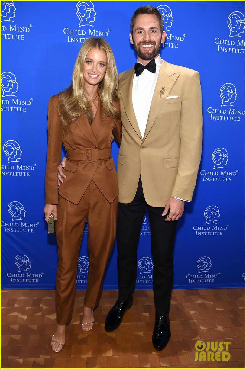 goldie hawn kevin love get honored at change maker awards 2019 01