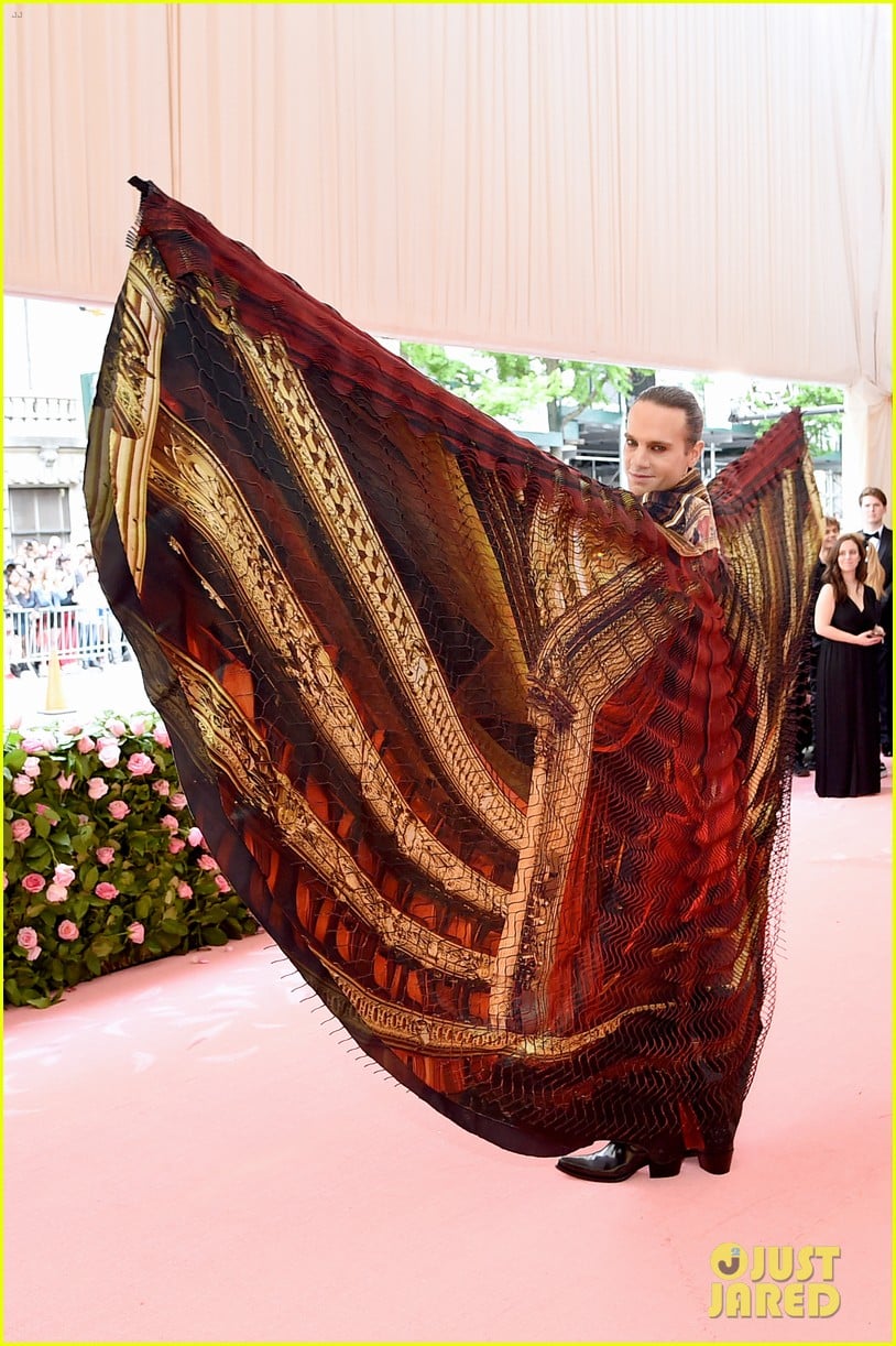 Ryan Murphy Pays Tribute to Liberace at Met Gala 2019 Photo 4285046