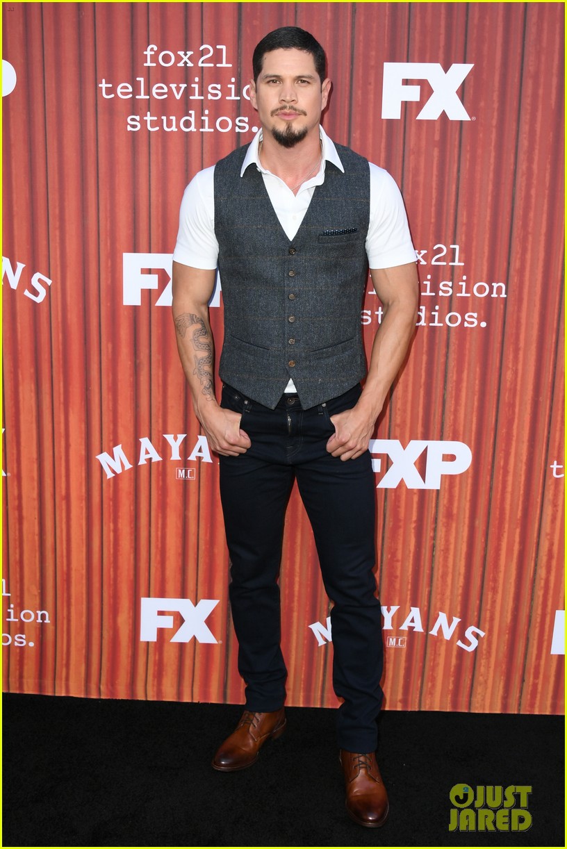 sons of anarchy spinoff mayans m c cast celebrate season two renewal at fyc event 43