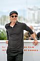 https://cdn01.justjared.comdicaprio pitt robbie buddy up for once upon a time in hollywood cannes photo call.jpg 19