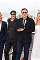 https://cdn01.justjared.comdicaprio pitt robbie buddy up for once upon a time in hollywood cannes photo call.jpg 31