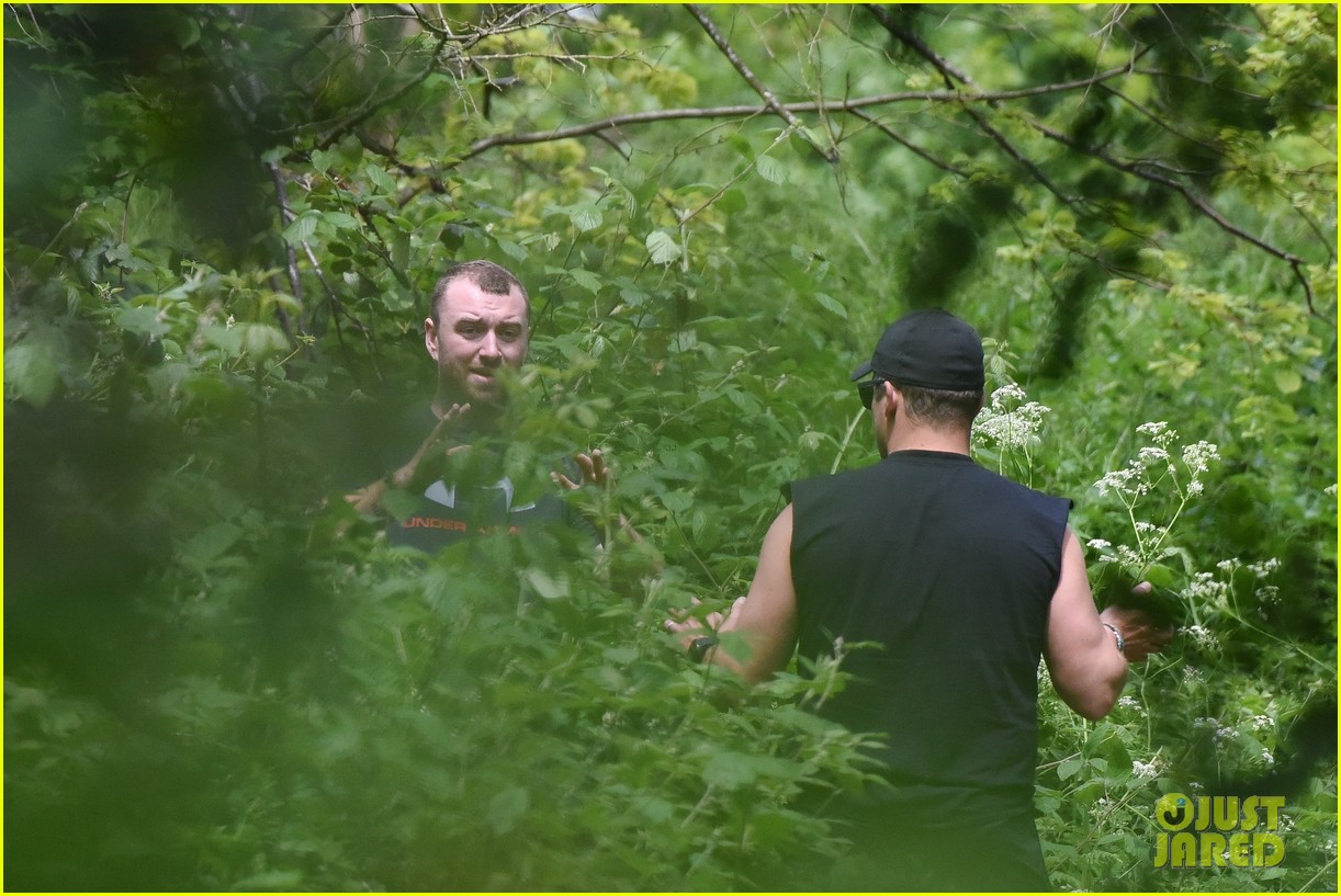 sam smith goes for a hike with trainer 274298300