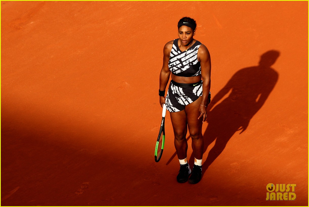 serena williams rocks female empowerment message at french open 154299309