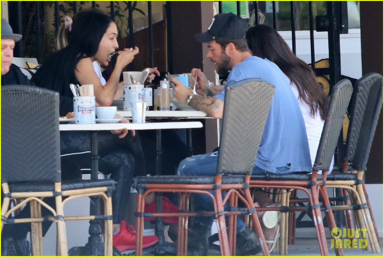 DWTS' Nikki Bella & Artem Chigvintsev Flaunt Hot PDA After a Lunch Date