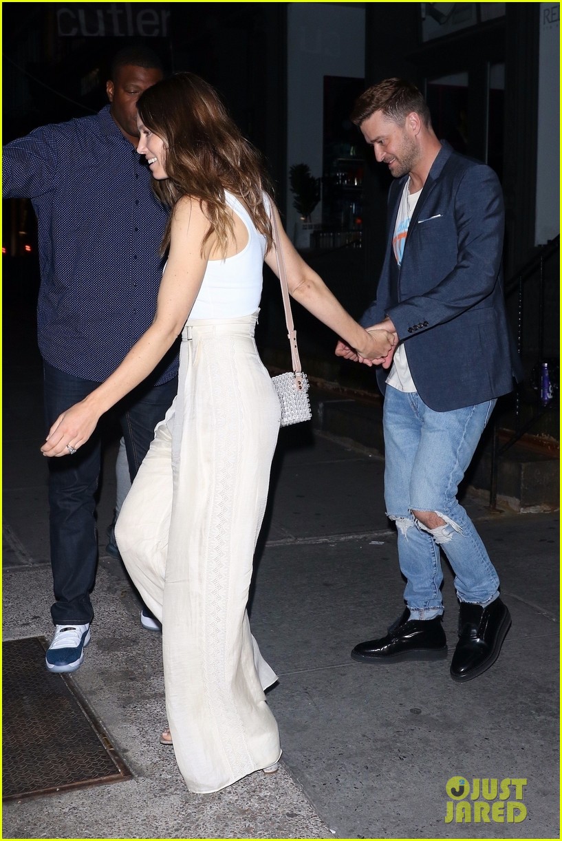 justin timberlake jessica biel all smiles night out 024309192