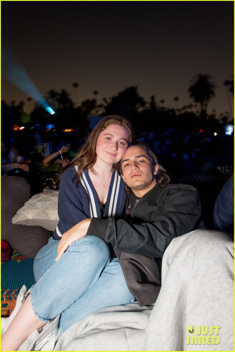Lucas Hedges, Alia Shawkat, Rowan Blanchard & More Screen Princess  Mononoke at Cinespia: Photo 4311084 | Alia Shawkat, Aramis Knight, Emma  Rose Kenney, Lucas Hedges, Rowan Blanchard Photos | Just Jared:  Entertainment News