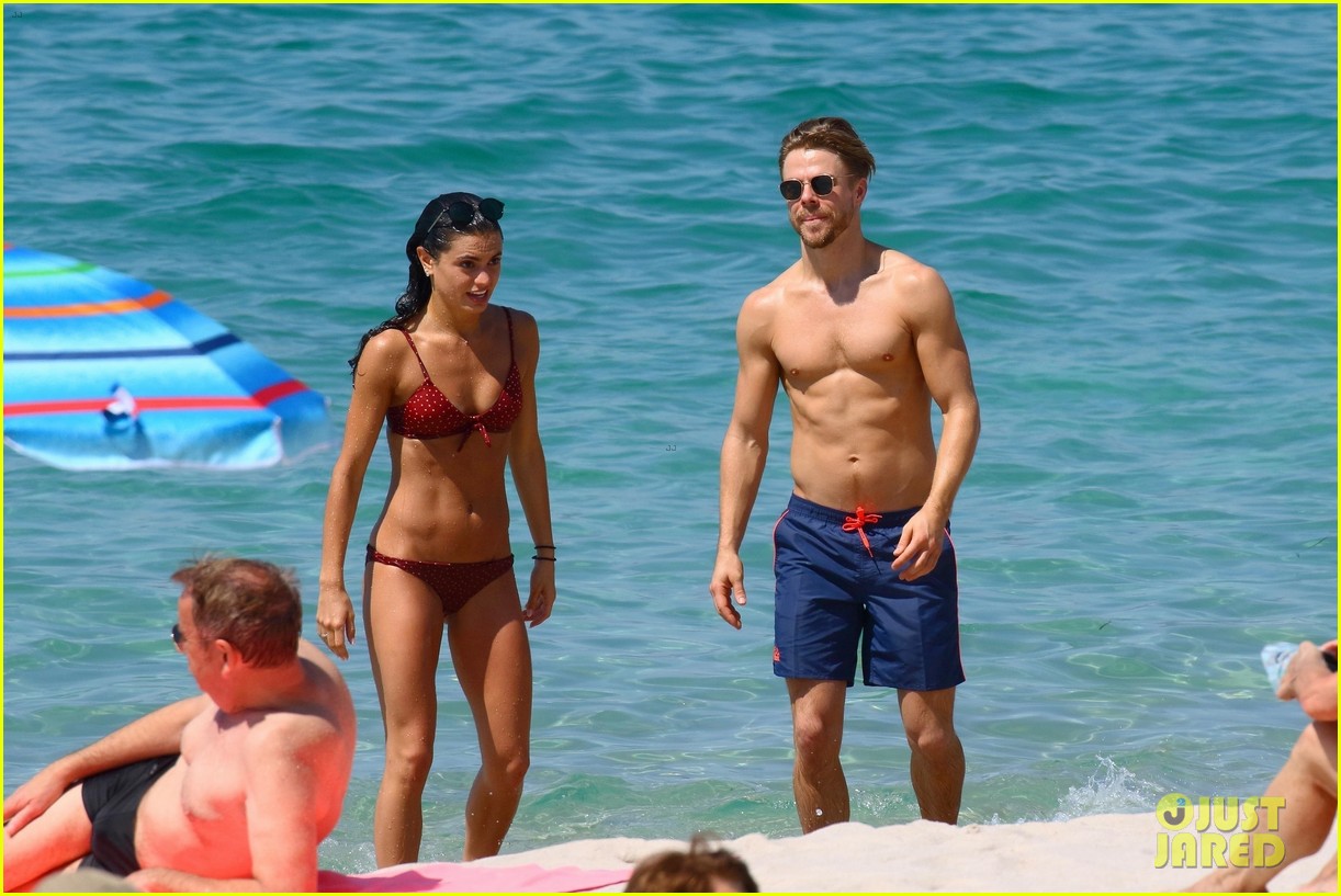 shirtless derek hough hits the beach with girlfriend hayley erbert 454312805