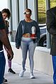 jennifer lopez shows off toned abs while hitting gym 01