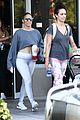 jennifer lopez shows off toned abs while hitting gym 05