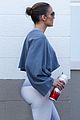 jennifer lopez shows off toned abs while hitting gym 07