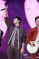 jonas brothers perform year 3000 with busted at summertime ball 02