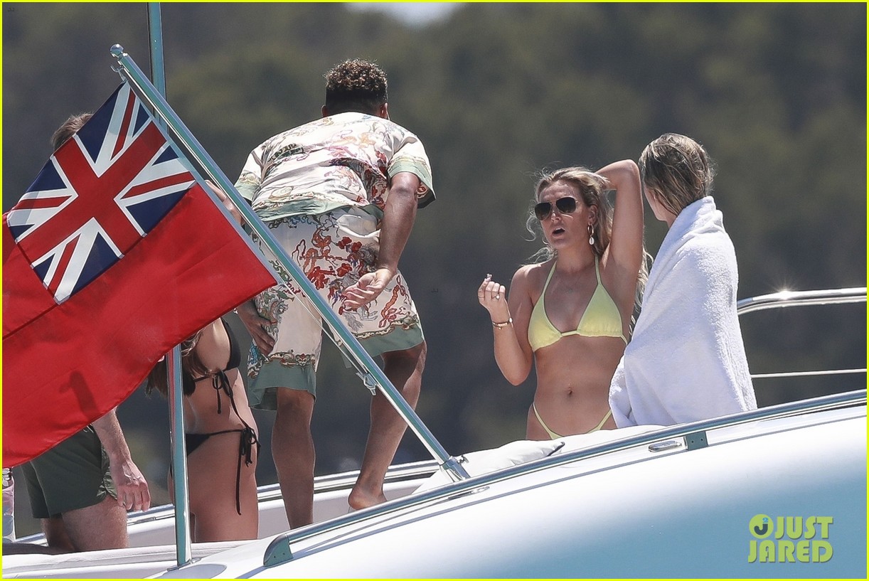 perrie edwards alex oxlade chamerlain party boat friends 104304776