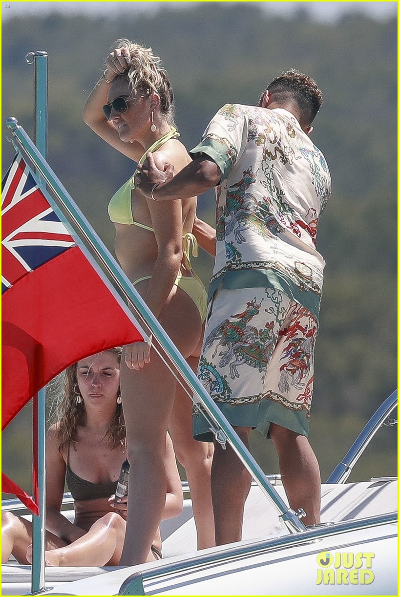 perrie edwards alex oxlade chamerlain party boat friends 684304834