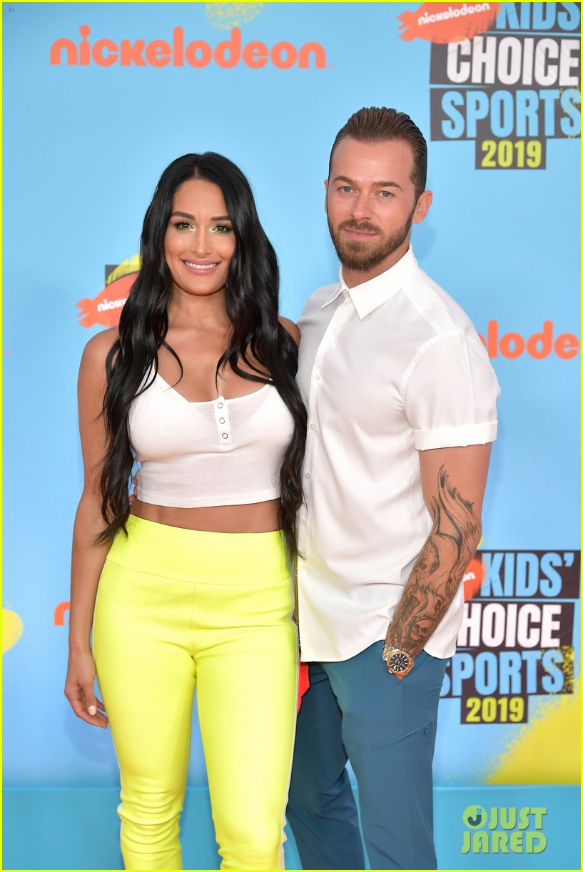 Nikki Bella & Artem Chigvintsev Make Red Carpet Debut at Kids' Choice