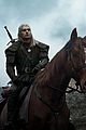 henry cavill reveals the witcher trailer at comic con 02