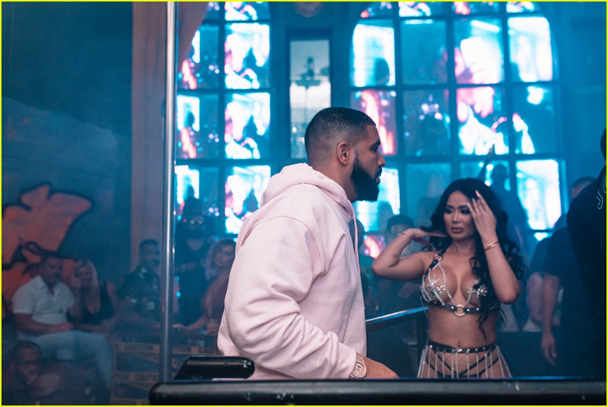 drake and chris brown party at miami club while shooting no guidance video 024318180