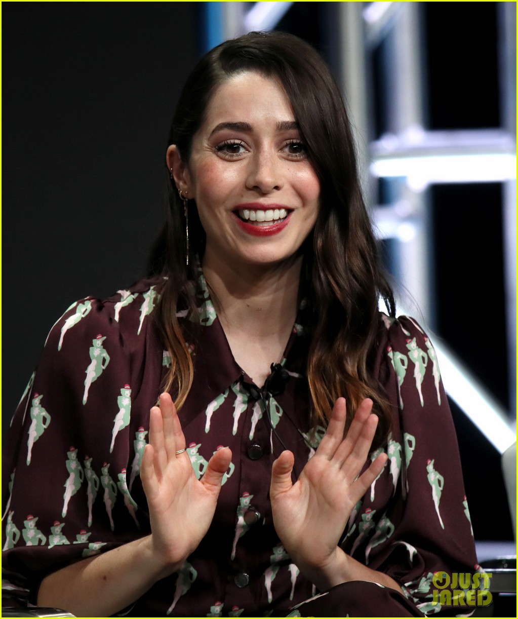 Anne Hathaway Makes First Public Appearance Since Announcing Pregnancy