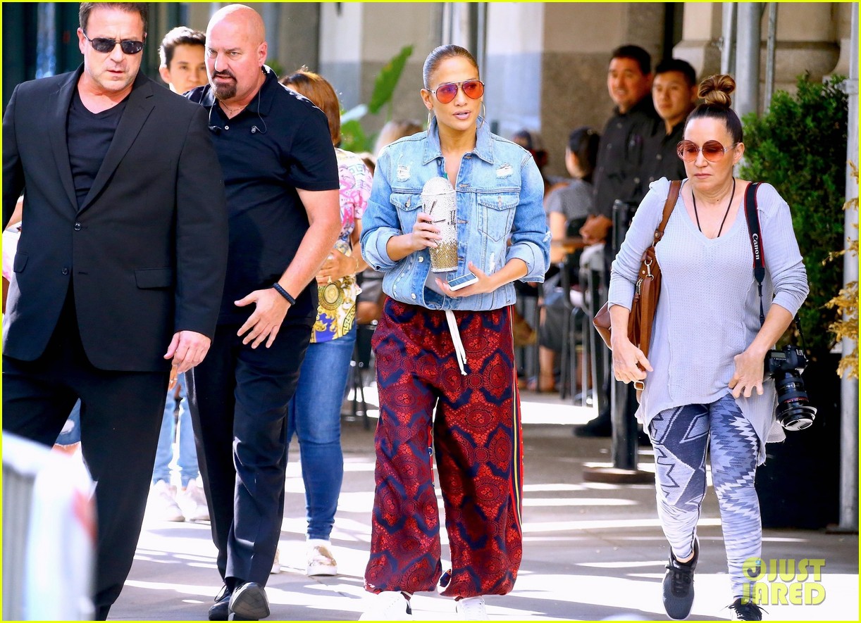 Jennifer Lopez Announces Return to Madison Square Garden Two Days After(00)