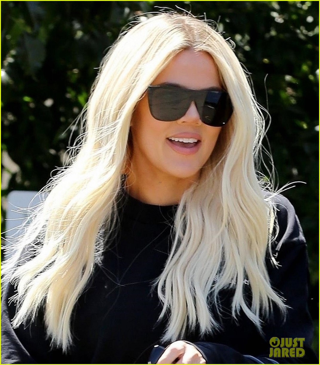 Khloe Kardashian Wears All Black to Kick Start Her Tuesday: Photo