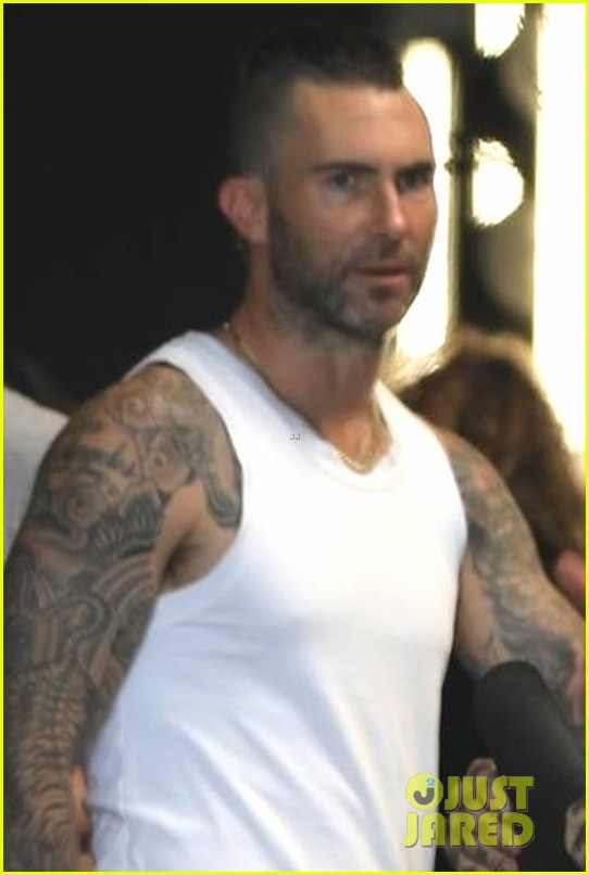 adam levine hits the gym with charlie puth in la 01
