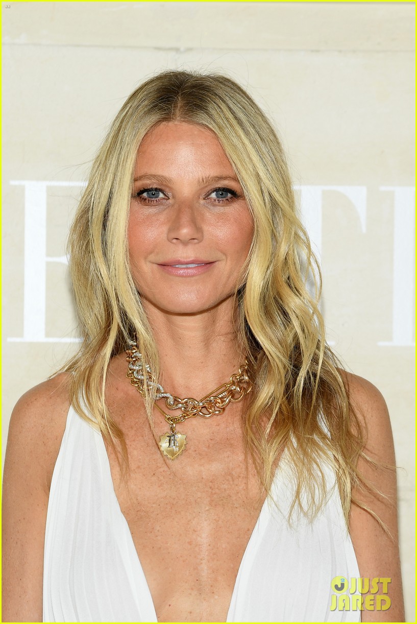 gwyneth paltrow naomi campbell celine dion get glam for valentino paris show 30