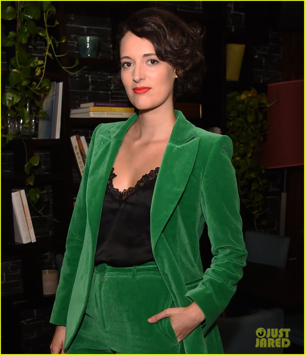 phoebe waller bridges one woman show fleabag headed to movie theaters 044342064