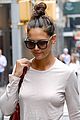 katie holmes plays photographer while out in nyc 02