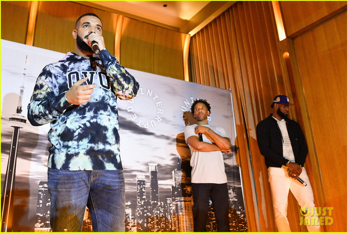 drake supports lebron james at uninterrupted canada launch 124330984