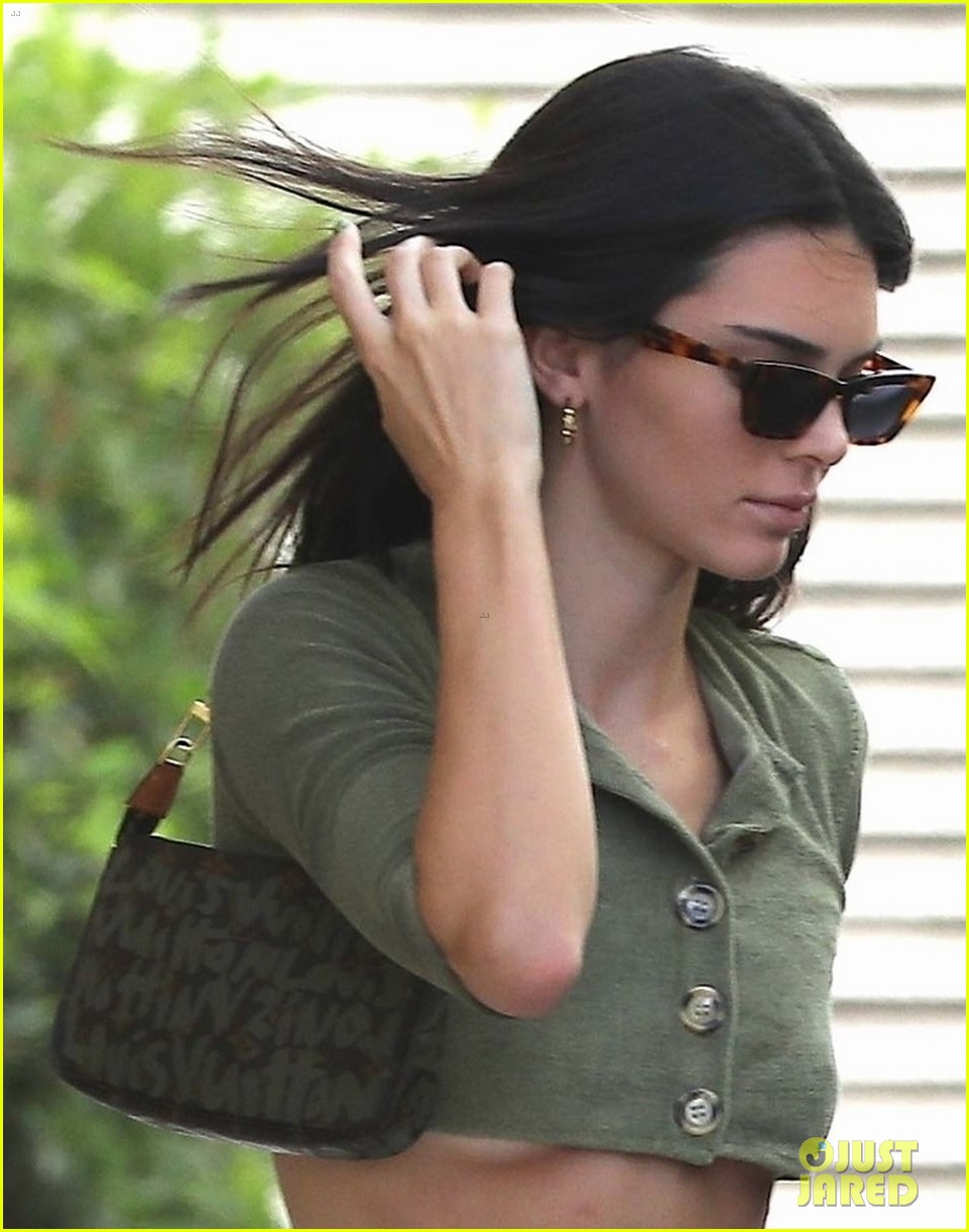 Kendall Jenner Shows Some Skin in Tiny Green Crop Top Photo 4341930