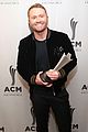 shane mcanally gives moving speech at acm honors i didnt know 02