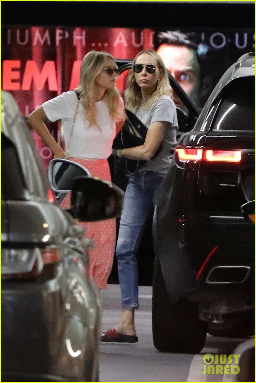 miley cyrus spends the day with kaitlynn carter her mom 064337025