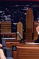 julianne moore jimmy fallon cant stop laughing during cue card cold read 04