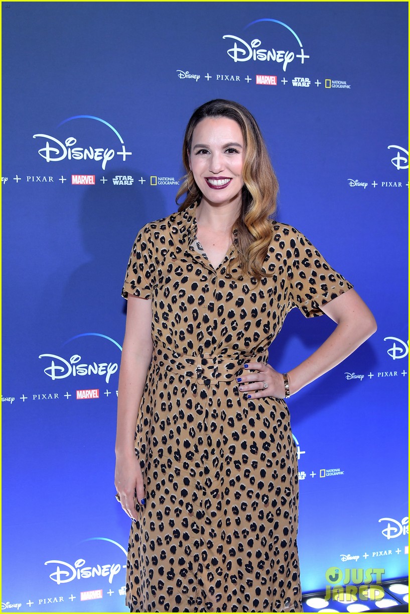 christy carlson romano reveals she started whats the sitch 034340054