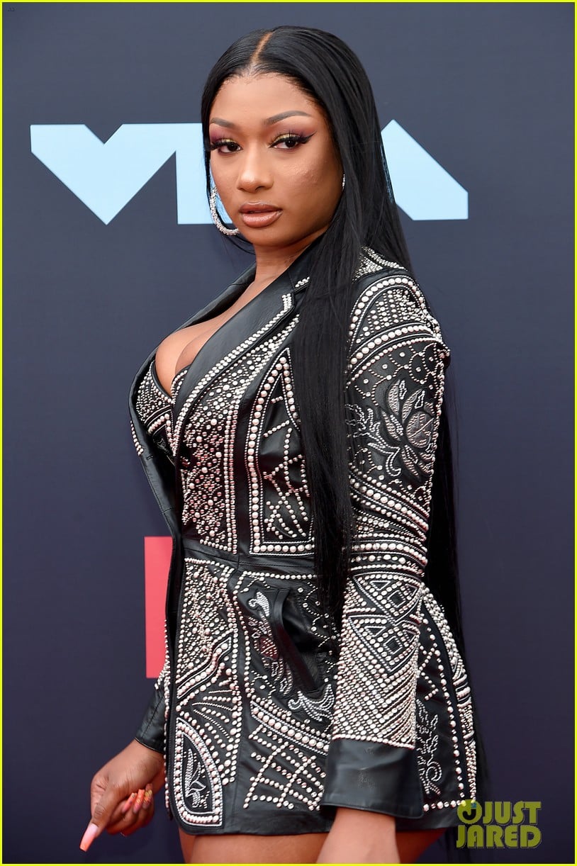 Megan Thee Stallion Struts the Red Carpet at MTV VMAs 2019 Photo