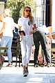 stella maxwell visits a salon in beverly hills 01