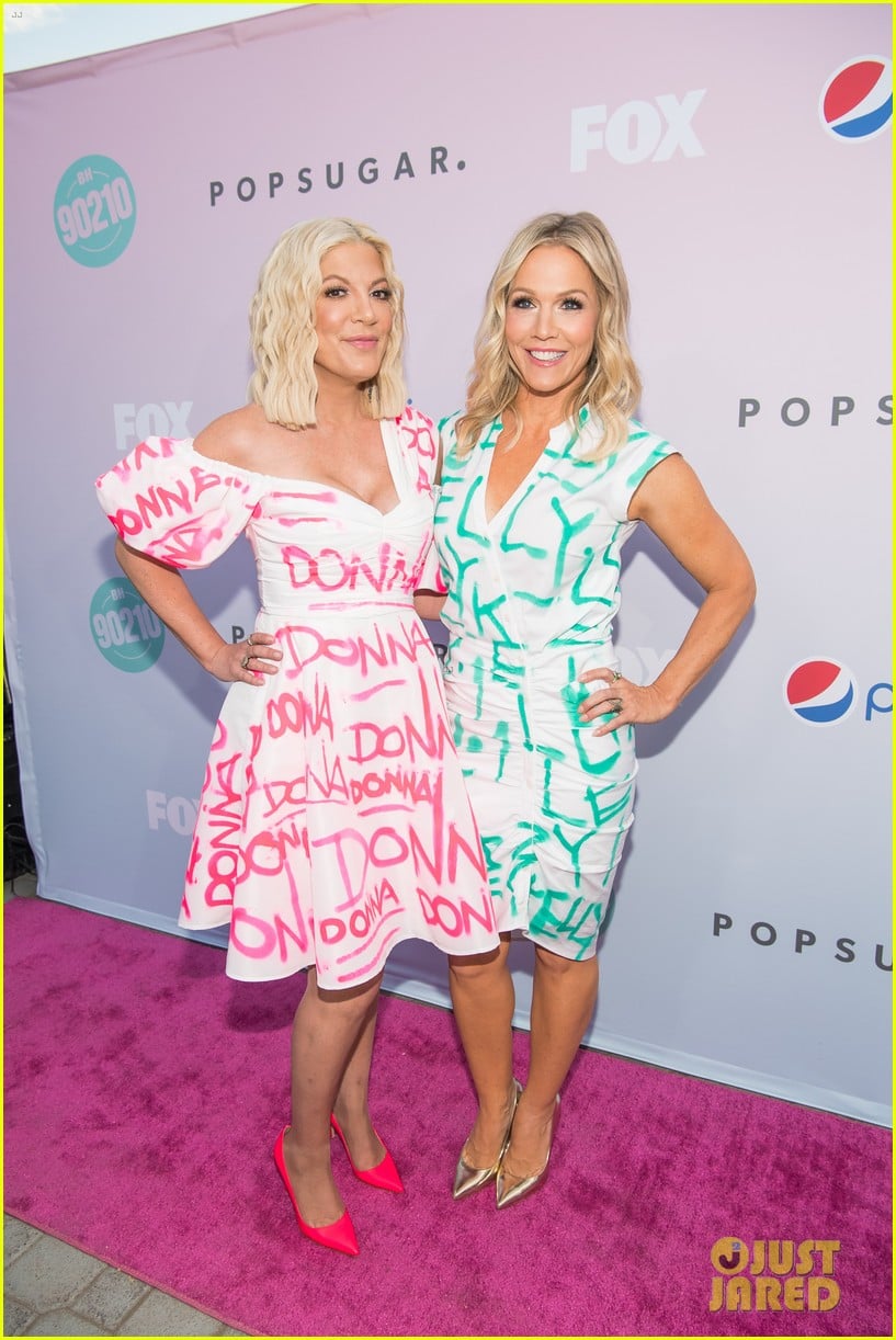 tori spelling jennie garth wear their namesakes on dresses at bh 90210 popup 12