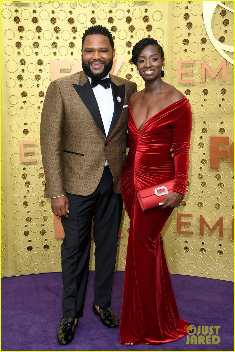 anthony anderson don cheadle joined by their loves at emmys 034358272
